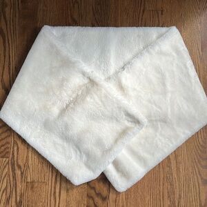 Faux Fur White Shawl